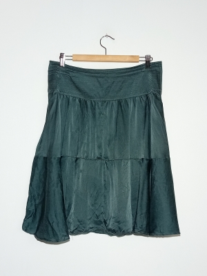 Jupe Midi En Soie Vert Canard Essentiel Antwerp