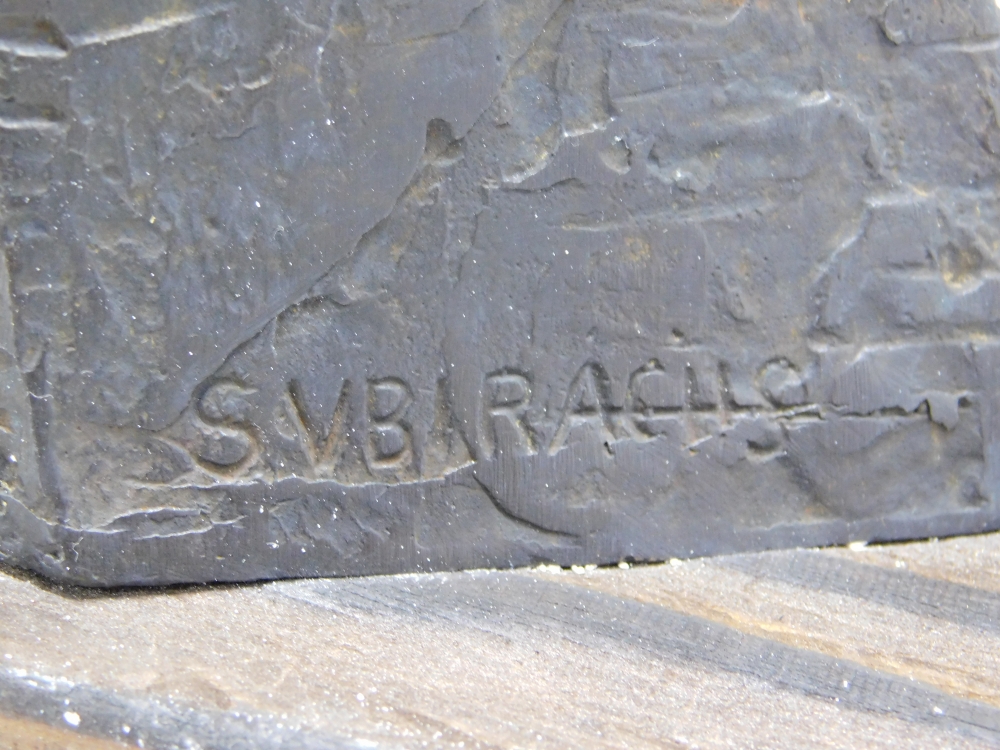 Josep María Subirachs. escultura de bronce, apóstol de la Sagrada Familia