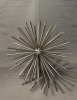 Curtis Jere, escultura Sputnik, sea urchin, acero, de 1970 aprox., USA