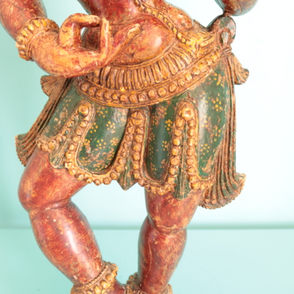 Escultura antigua india de apsara en madera policromada, siglo XIX