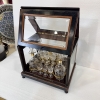 Licorera, palosanto y ébano, ormolú, cristal de Baccarat grabado, Napoleón III, circa 1880, Francia