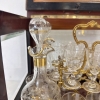 Licorera, palosanto y ébano, ormolú, cristal de Baccarat grabado, Napoleón III, circa 1880, Francia