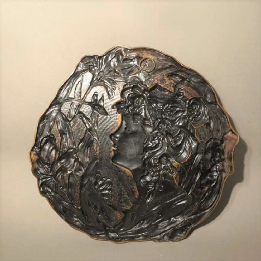 Relieve Art Nouveau de pared bronceado, 1900 - 1920