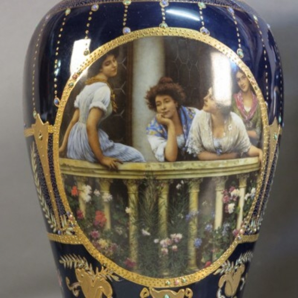 Pareja de floreros de porcelana art nouveau pintados a mano, Limoges, 1890 - 1919