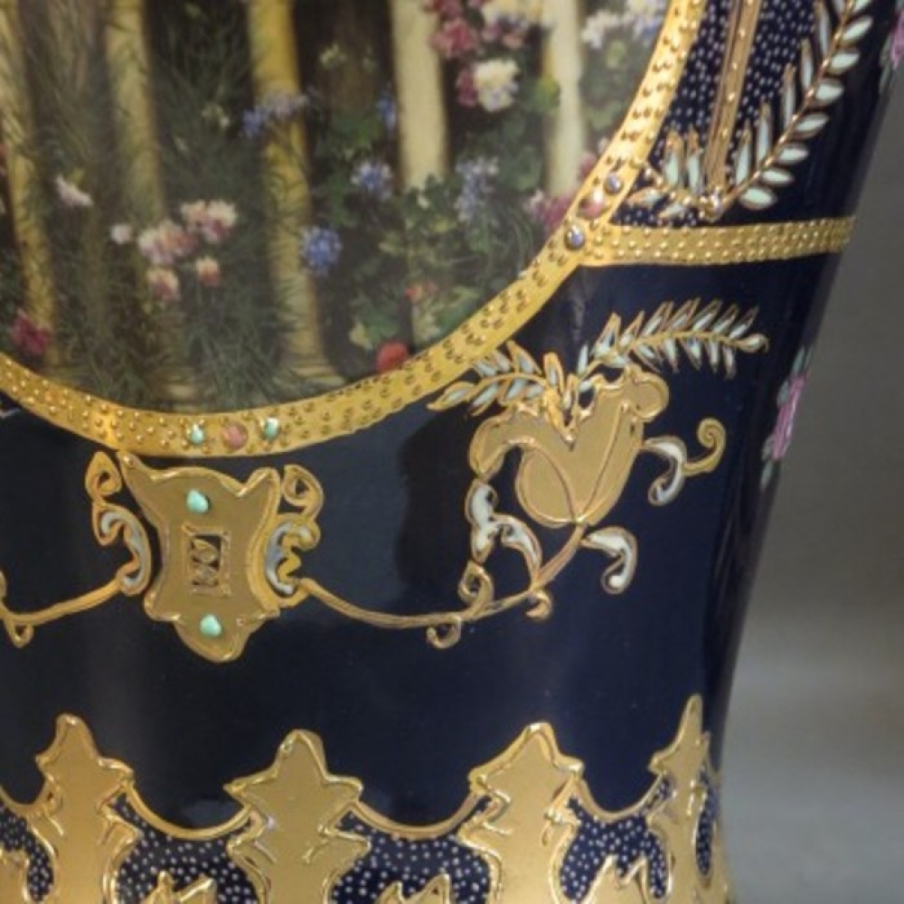 Pareja de floreros de porcelana art nouveau pintados a mano, Limoges, 1890 - 1919