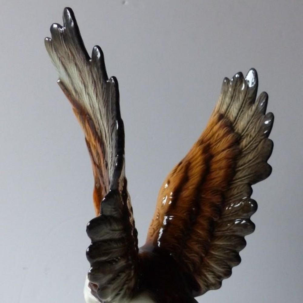 Figura de porcelana, aguila, Goebel, Alemania, 1970