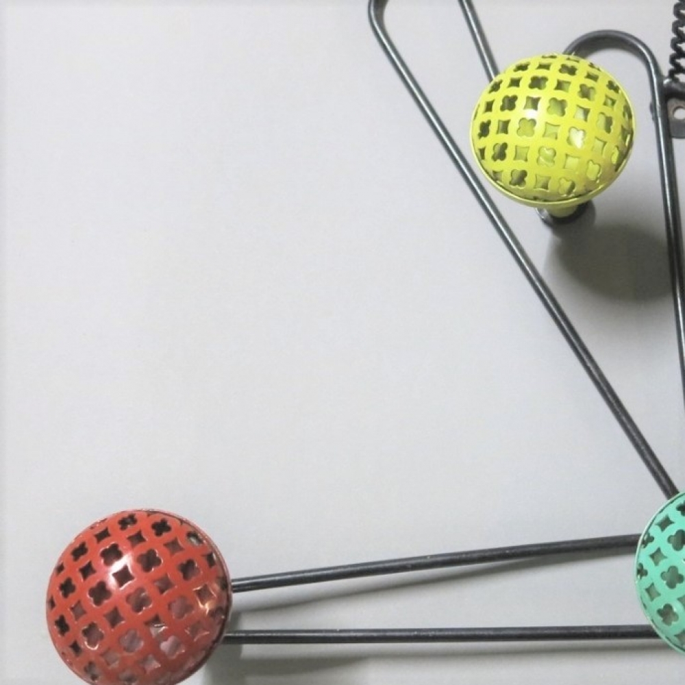 Perchero de diseño metal con cinco pomos de color de Mathieu Mategot, 1950 - 1959