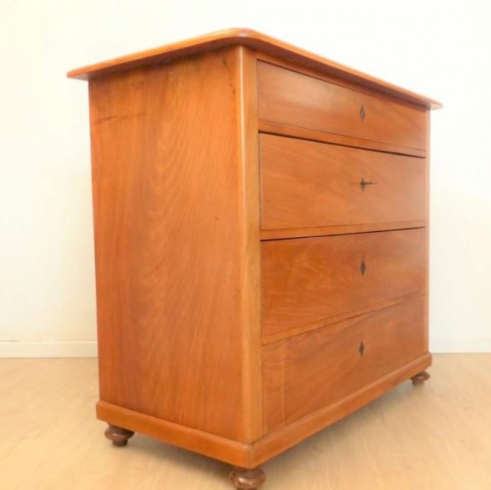 Cómoda Biedermeier con cuatro cajones, 1820 - 1850