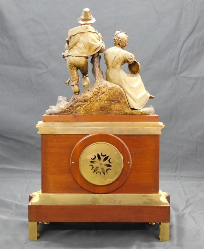 Reloj de sobremesa de bronce francés