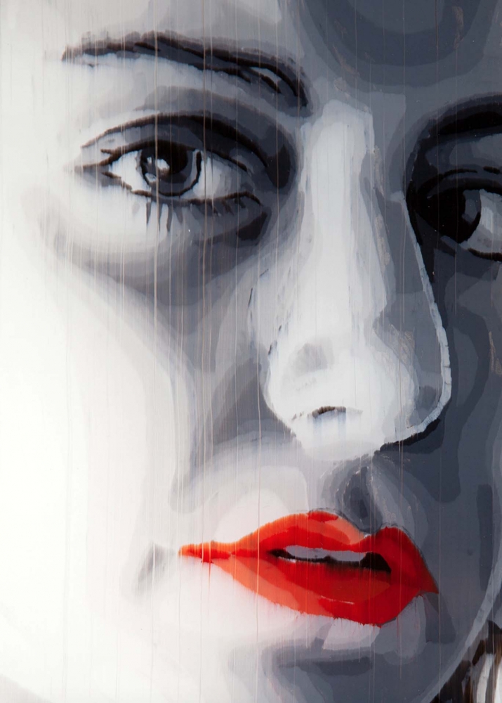 Jason Cresswell, pintura sobre metacrilato, virgen contemporánea con niño