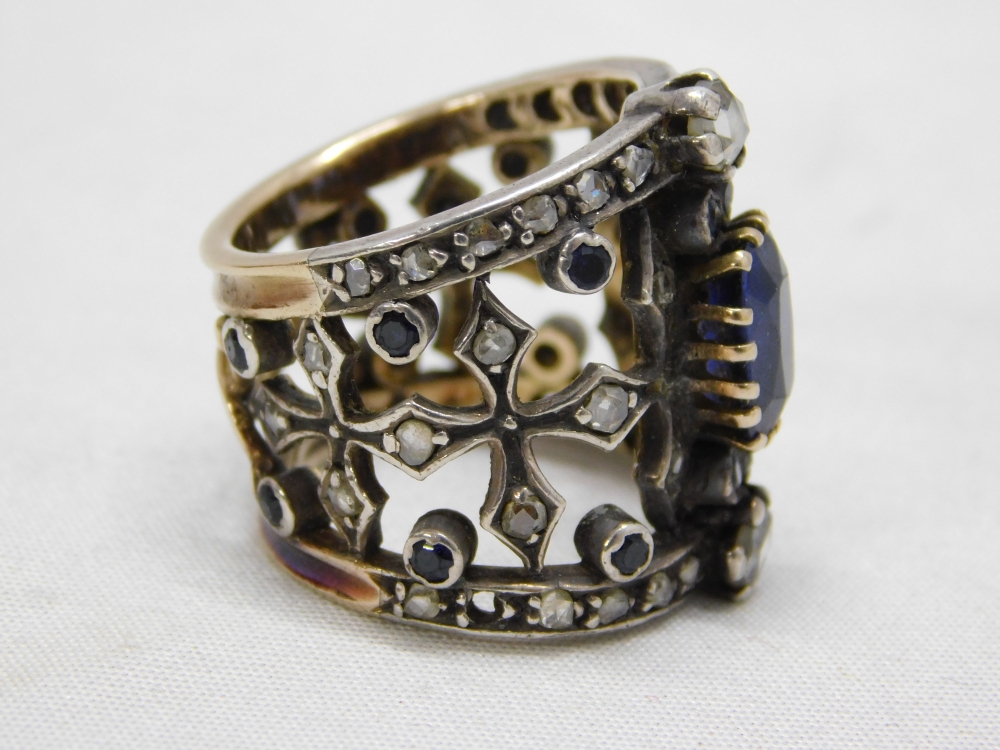 Anillo de plata, oro, diamantes y zafiros