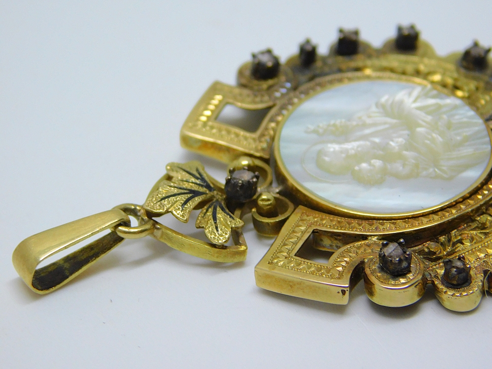 Colgante religioso, oro de 14k