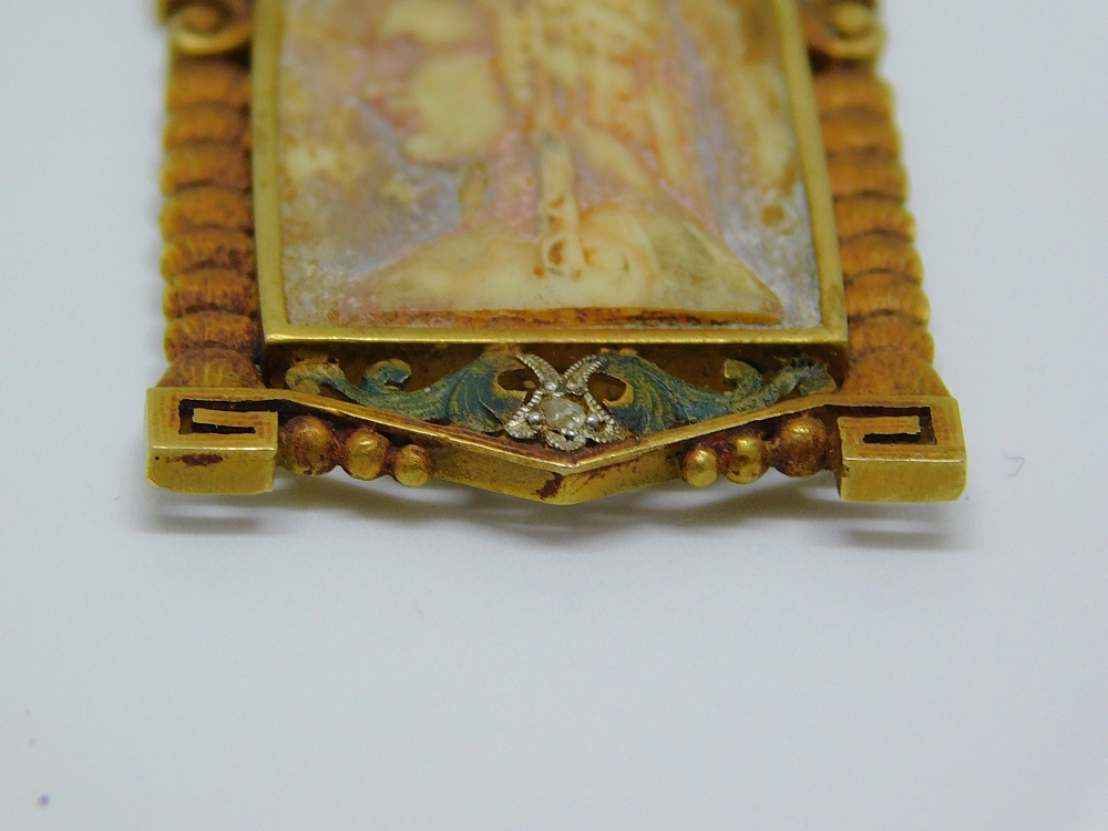 Colgante modernista con camafeo y oro 14k