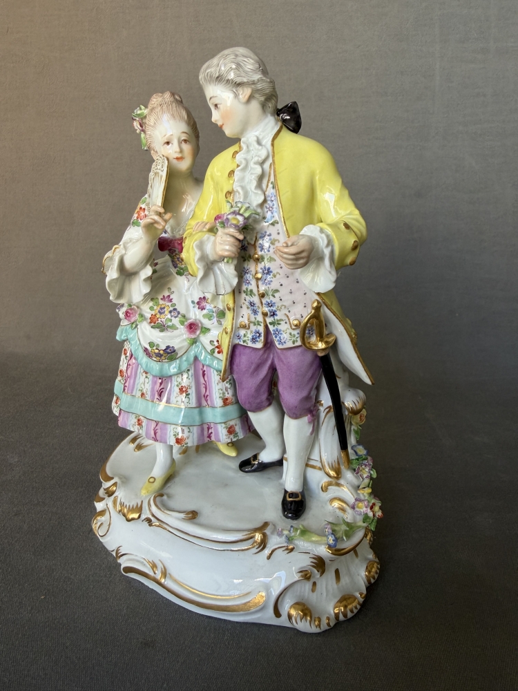 Meissen, pareja galante rococó, August Ringler, porcelana policromada, ca. 1890