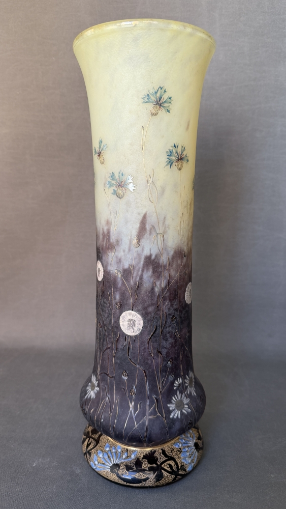 Daum Nancy, Jarrón Art Nouveau “Fleurs des champs”, vidrio soplado, circa 1900