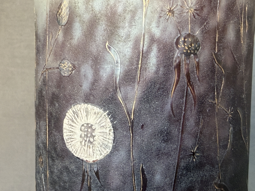 Daum Nancy, Jarrón Art Nouveau “Fleurs des champs”, vidrio soplado, circa 1900