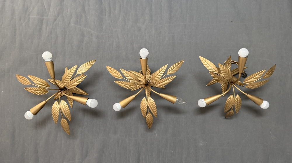 Tres lámparas de techo con motivos florales, hierro, España, ca.1950