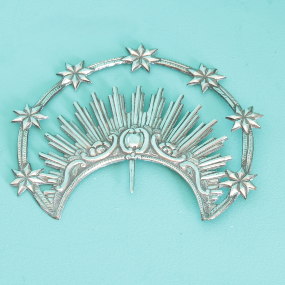Inmaculada Concepción barroca del siglo XVIII en madera policromada con diadema de plata