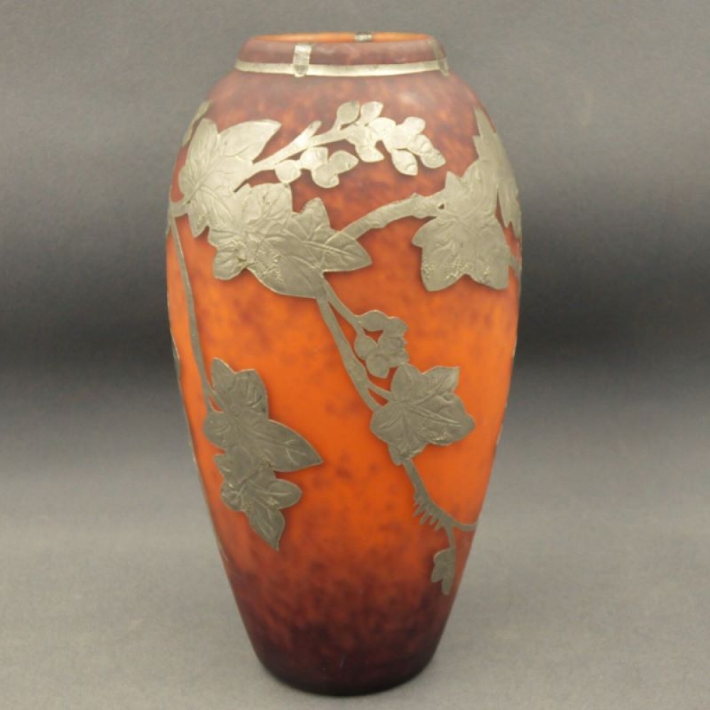 Jarrón de pâte de verre art nouveau con decoración de metal, 1900-1920