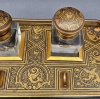 Tintero de la época victoriana con marquetería Boulle en madera ebonizada y latón, 1840 - 1900