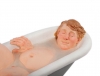 Andrew Benyei, escultura contemporánea, hombre en bañera, 2009