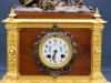 Reloj de sobremesa de bronce francés