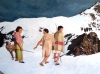 Alfredo López, expedición en la nieve, óleo sobre tabla, 2002, realismo mágico