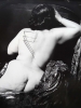 Joel-Peter Witkin, fotografía analógica contemporánea, mujer desnuda de espaldas,1985