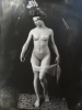 Joel-Peter Witkin, fotografía contemporánea, desnudo mujer con barco, 1998