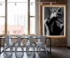 Fotografía contemporánea blanco y negro, pieza única, bodegón con manos, Eva Lootz