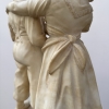 Escultura “Pareja infantil”, alabastro, firmada Eugenio Battiglia, finales del siglo XIX, Italia