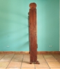 Antiguo platero de castaño de Navarra, mueble popular español del siglo XIX