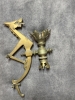 Pareja de apliques de bronce con motivos de dragones y tulipas art déco