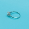 Anillo de compromiso en platino con diamante solitario de 0,50 ct