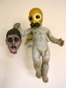 Escultura ángel contemporáneo con cabeza decapitada San Juan Bautista Óscar Salmerón