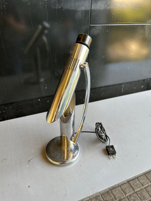 Lámpara de mesa, Fase, modelo Tharsis, diseño de Luis Pérez de la Oliva, del año 1973