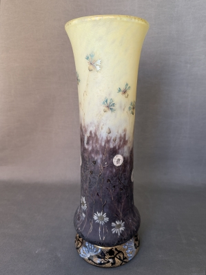 Daum Nancy, Jarrón Art Nouveau “Fleurs des champs”, vidrio soplado, circa 1900