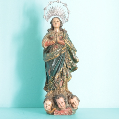 Inmaculada Concepción barroca del siglo XVIII en madera policromada con diadema de plata