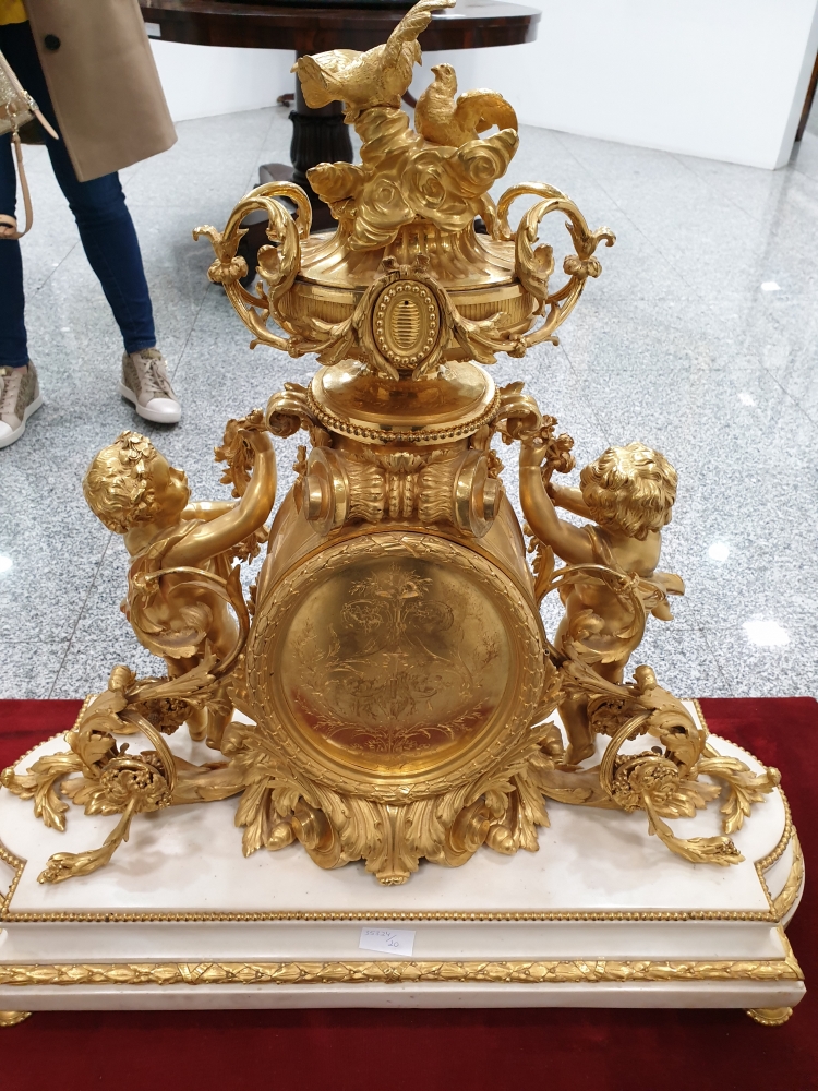 Reloj de sobremesa francés, ”Tournant”, estilo Luis XV, Napoleón IlI, París, 1855