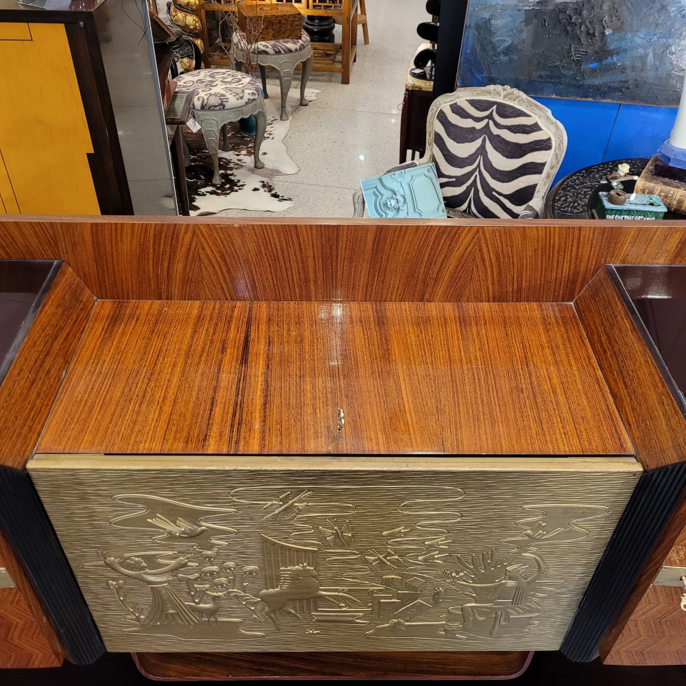 Mueble bar / aparador de palosanto, Vittorio Dassi para la Permanente Mobili di Cantù, Mid-century, Italia, años 50