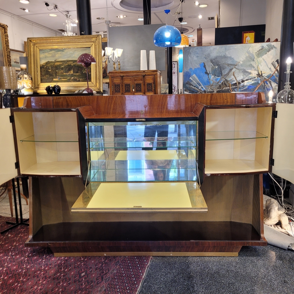Mueble bar / aparador de palosanto, Vittorio Dassi para la Permanente Mobili di Cantù, Mid-century, Italia, años 50