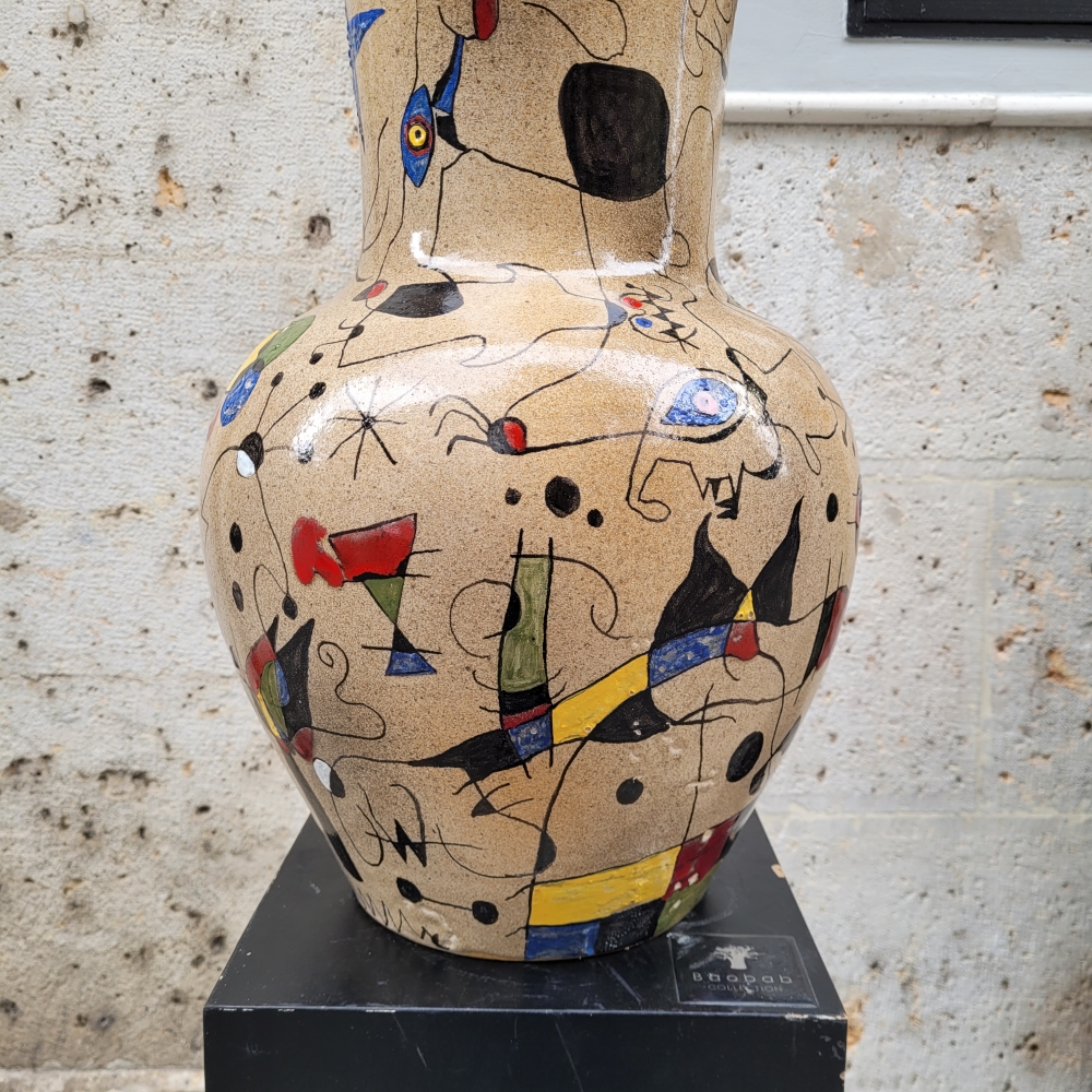 Jarrón “Miró”, cerámica vidriada, firmado Renata, España, 1993
