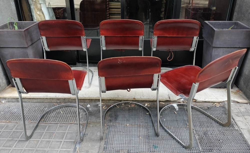 Conjunto de seis sillas voladizas de comedor, diseño de Willy Rizzo para Cidue, acero cromado y cuero, Italia, circa 1970