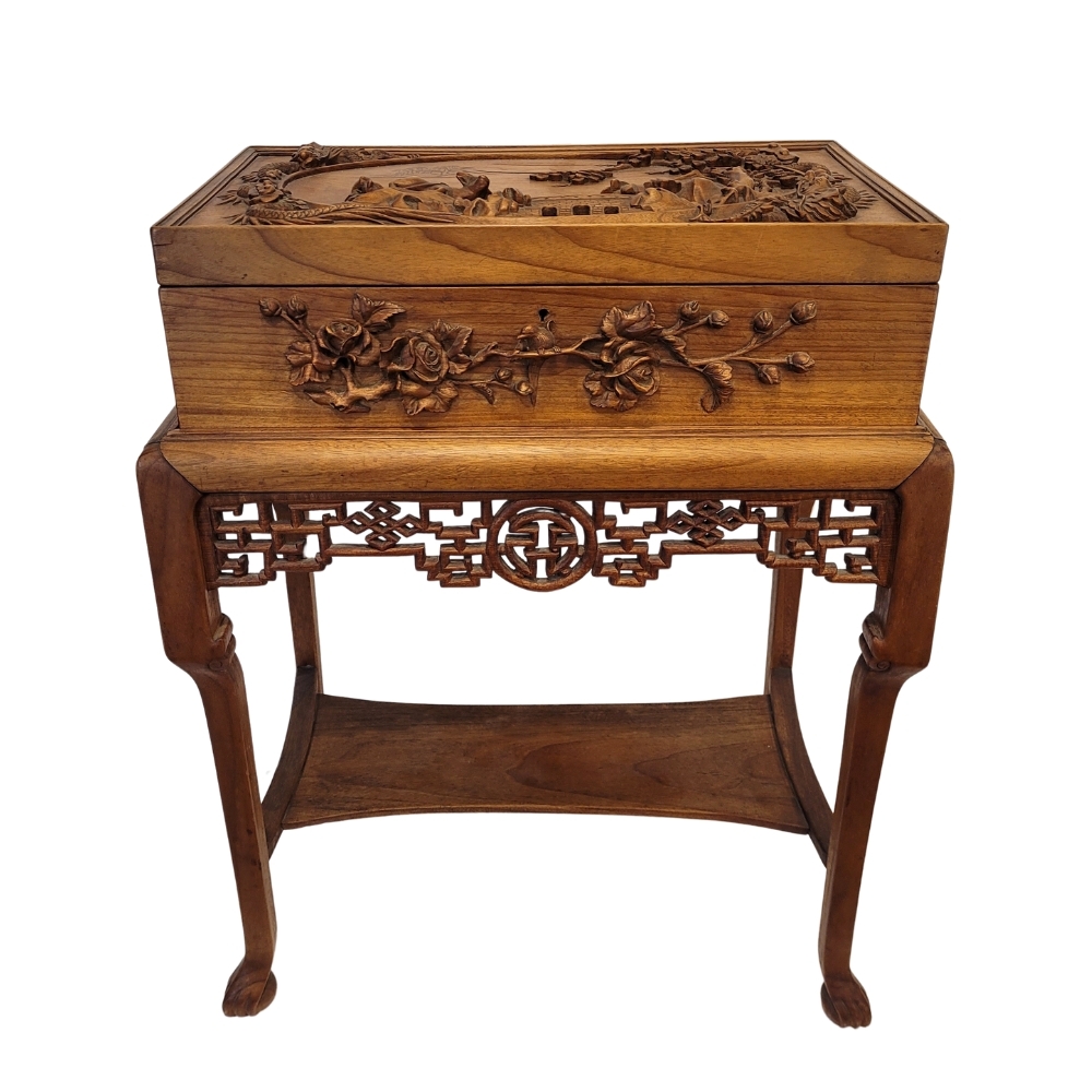 Cofre / baúl, madera de olmo tallada, dinastía Qing, Indochina, circa 1900