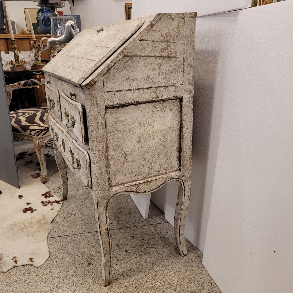 Bureau / cómoda provenzal, estilo Luis XV, Francia, siglo XIX
