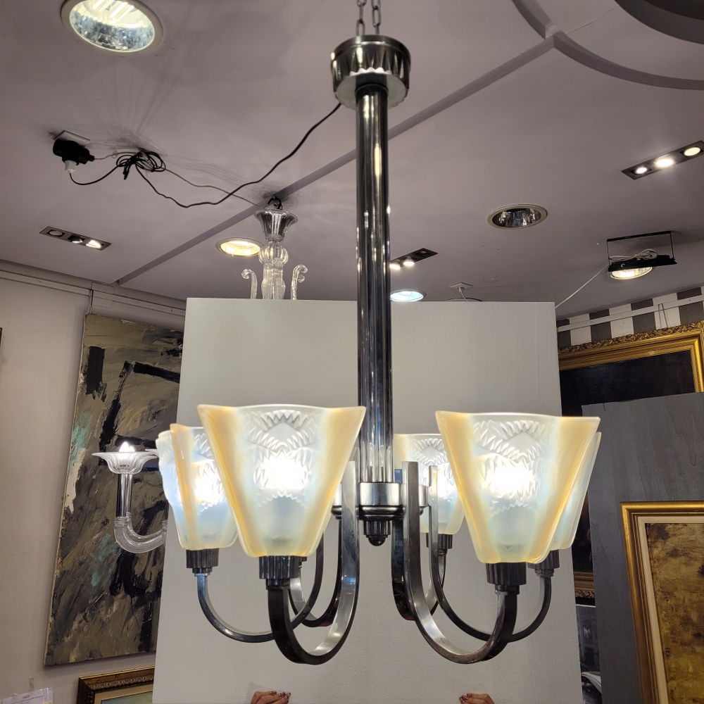 Lámpara de techo / Chandelier Atelier Petitot París, vidrio y metal niquelado, art déco, Francia, años 30