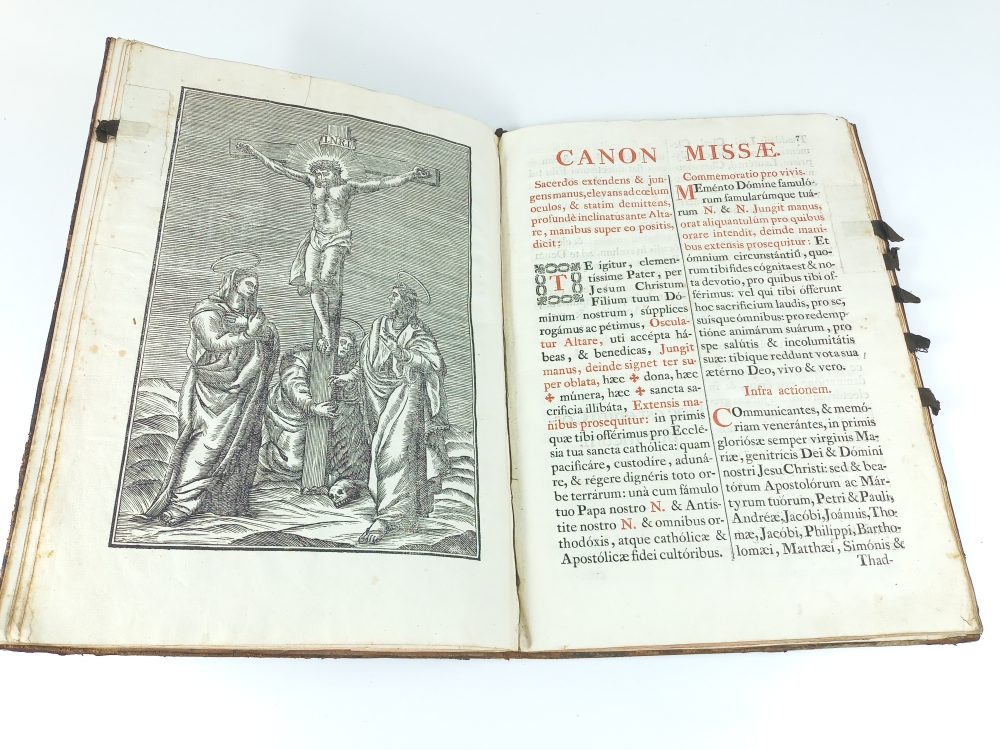 Missale Romanum, papel de Capellades con filigrana roman, encuadernación catalana, siglo XVIII 