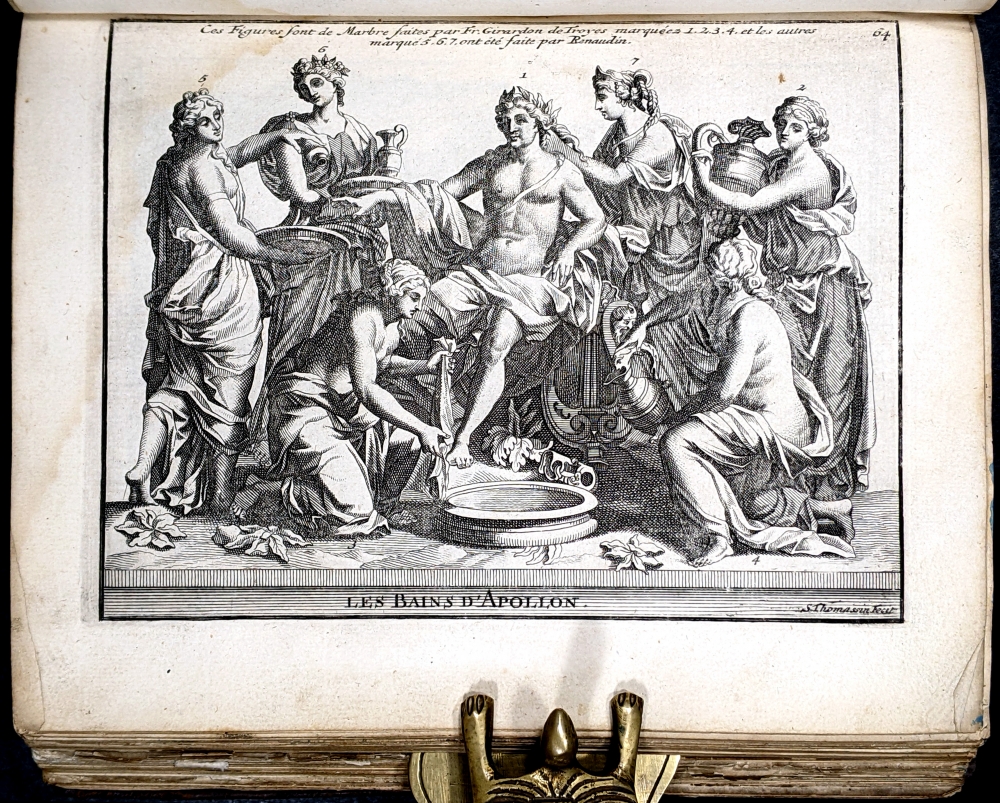 El palacio de Versalles Recueil des statues, groupes, fontaines, termes, vases et autres magnifiques ornemens du Chateau & Parc de versailles : avec les explications en François, Latin, Italien et Hollandois. La Haye : Au dépens de la Compagnie, 1723