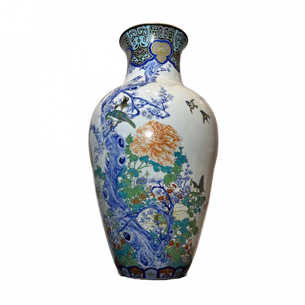 Jarrón de porcelana de Imari, Kachō fūgetsu, Periodo Meiji, Japón, circa 1880