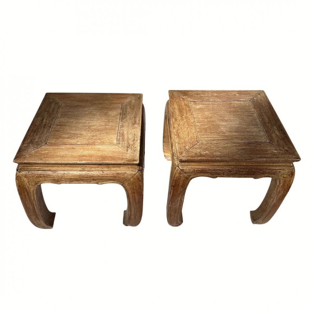 Pareja de mesas auxiliares, madera de olmo, China, años 50